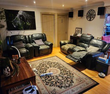 Braybrook - Photo 4