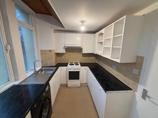 1 bedroom ground floor flat to rent - Photo 1
