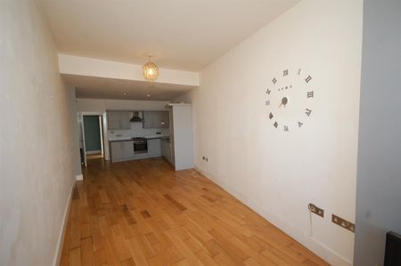 Pier House, New Brighton, 2 bedroom, Apartment - Photo 3