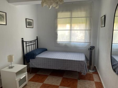 Piso de alquiler en Calle Eugenio Gross, 2, Los Castillejos - La Trinidad - Photo 5