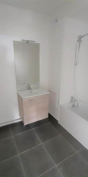 Location Appartement 3 pièces 65m² TOURCOING 59200 - Photo 1
