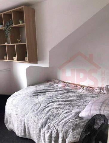 5 bedroom flat to rent - Photo 3