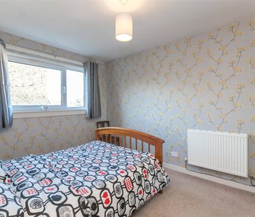 3 bedroom apartment to rent - Photo 6