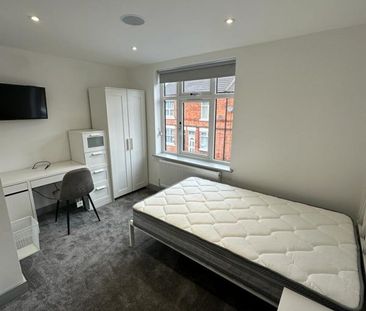 68 Oxford Street - Brand New 6 BedLoughborough - Photo 1