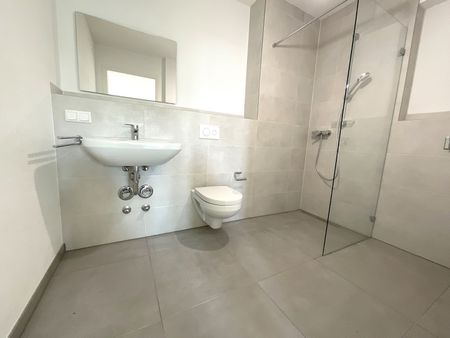 Attraktive 2-Zimmer-Wohnung mit Loggia und Einbauküche - Foto 5