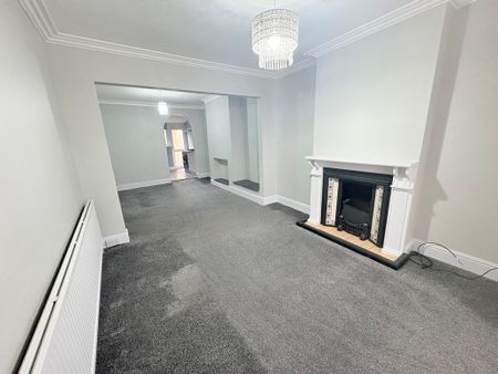 3 bedroom terraced house to rent - Photo 4