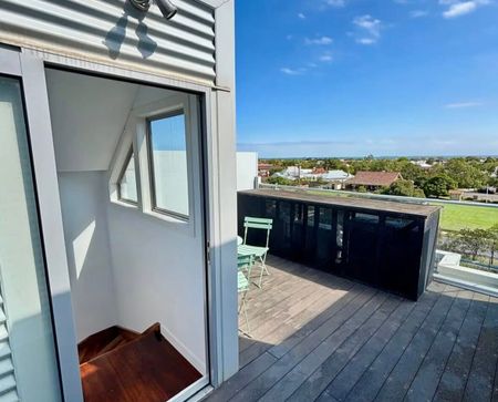 Williamstown - Photo 5