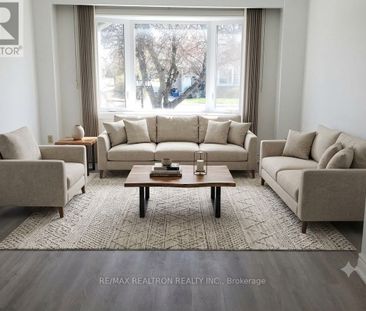 For Lease - 241 Septonne Avenue, Newmarket, Ontario - Photo 1