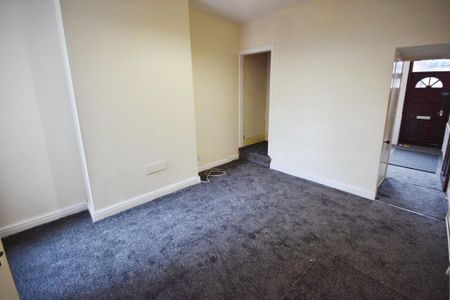 2 bedroom terraced house to rent - Photo 2
