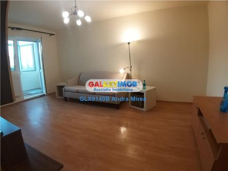 Inchiriere apartament 3 camere Aviatiei LOC DE PARCARE - Fotografie 2