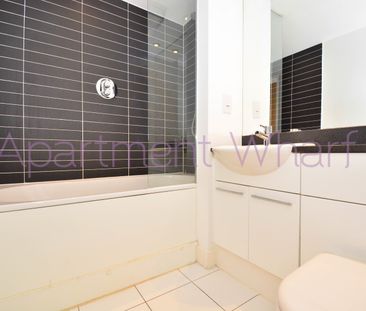 Flat Proton Tower, E14 9GP, London - Photo 2