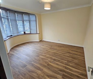 4 Bed Terraced House, Sandringham Road, IG11 - Photo 5