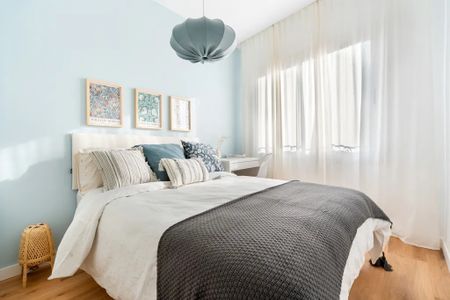 Carrer de Gaiarre, Barcelona, Catalonia 08014 - Photo 3