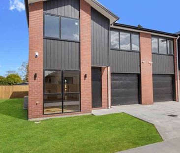 3 Bedroom Modern Town house - Photo 4