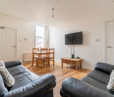 6 bed maisonette to rent in Ashleigh Grove, Newcastle Upon Tyne, NE2 - Photo 3