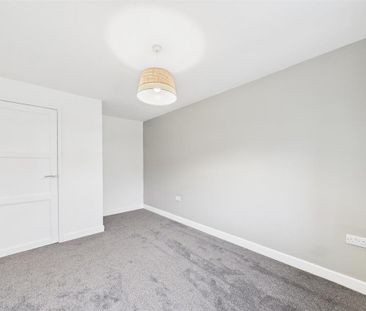 3 bedroom end of terrace house to rent - Photo 6