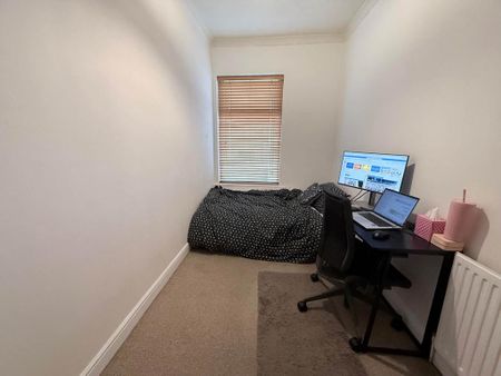 2 bedroom terraced house to rent - Photo 3