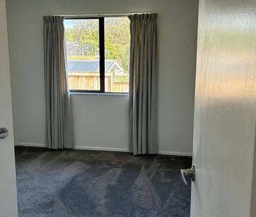 2-Bedroom Home in Titirangi - Photo 1