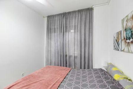 Carrer de Joan Gamper, Barcelona, Catalonia 08014 - Foto 3