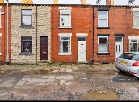 2 bedroom terraced house to rent - Photo 4