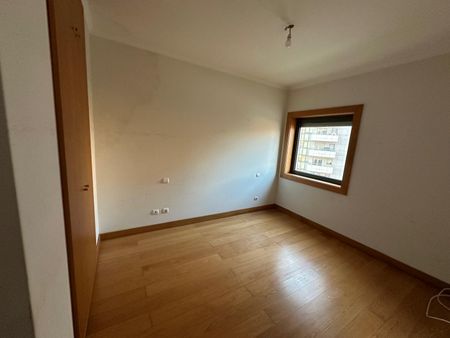 Apartamento T3 + 1 em Condomínio Fechado na Foz - Photo 4