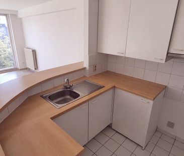 Appartement te huur - foto 3