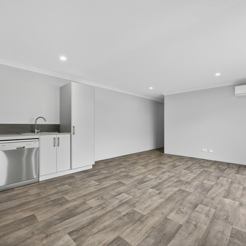 Brand New home waiting for you - Photo 1