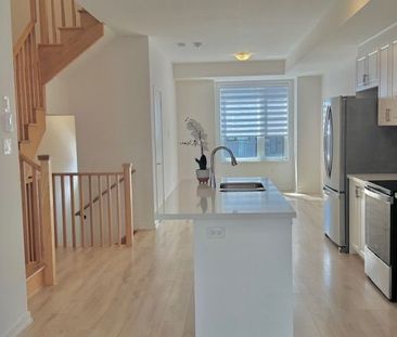 For Lease - 136 Rattenbury Road, Vaughan, Ontario - Photo 4