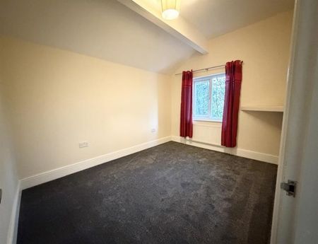 2 Bedroom End Terrace To Let - Photo 2