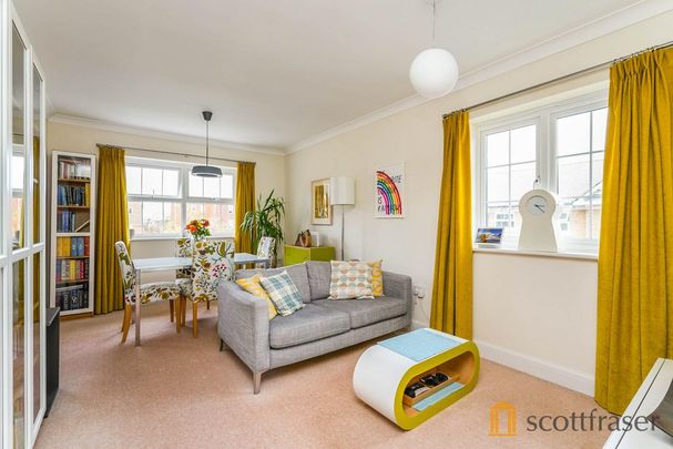 2 bedroom flat to rent - Photo 1