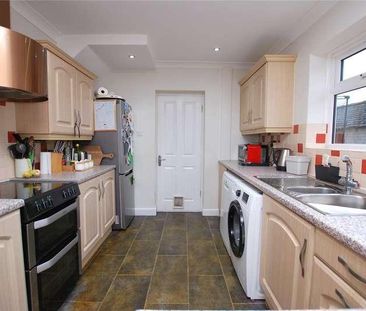 Cedar Way, Guildford, Surrey, GU1 - Photo 4