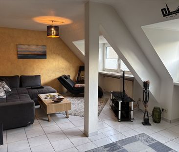 Düsseldorf-Eller: Großzügige 2-Zimmer-Dachgeschoss-Wohnung! - Foto 1