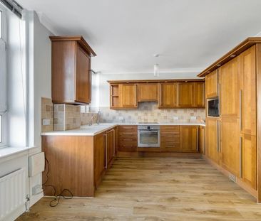 3 bedroom apartment to rent - Photo 4