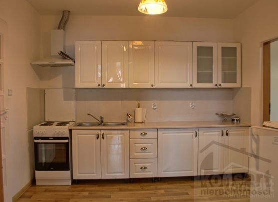 Doskonała lokalizacja ! - Фото 1