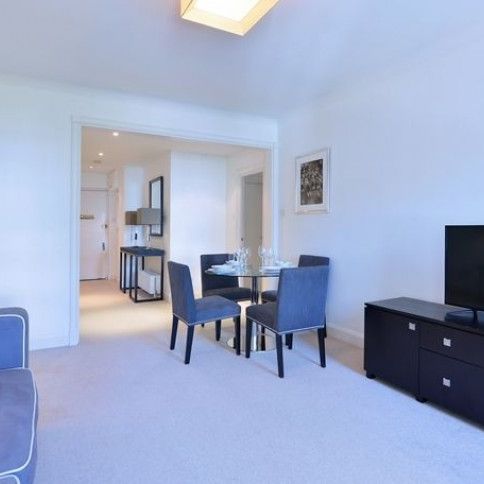 Pelham Court, Fulham Road, London - Photo 1