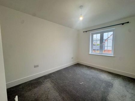 4 bedroom detached house to rent - Photo 5