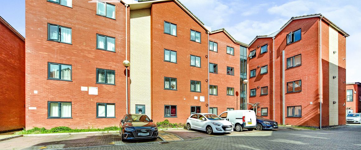 2 bedroom apartment to rent Slade Way, Mitcham, CR4 - Photo 1