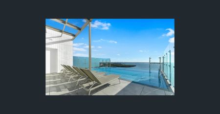 Exceptional 1 Bedroom apartment that blends ultimate convenience with serene waterfront charm. - Photo 3