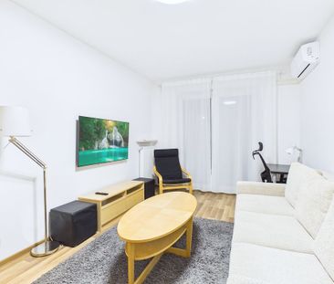 2 Pokojowe Klimatyzacja Garaż Wola - Zdjęcie 2