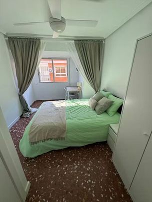 Carrer del Mestre Victoriano Andres, Torrent, Valencian Community 46900 - Photo 1