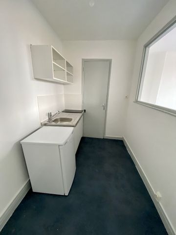 Location Appartement 1 pièce 31m² ROUBAIX 59100 - Photo 3