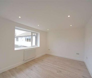 Aspal Place, Beck Row, Bury St. Edmunds, Suffolk, IP28 - Photo 2