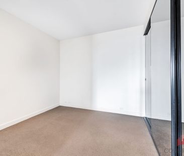 Unfurnished two-bedroom apartment available now - Photo 3