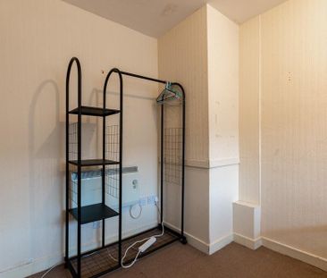 3 bedroom flat to rent - Photo 5