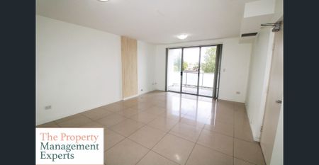 Two Bedroom Apartment in the heart of Fairfield! - Photo 2