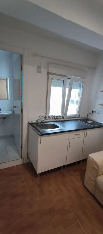 Alquiler de piso en Calle Alonso de Palencia - Photo 3