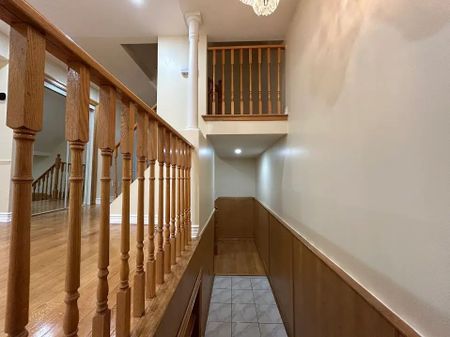 For Lease - 1050 Bristol Road Unit# 103, Mississauga, Ontario - Photo 3