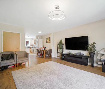 4 bedroom townhouse to rent - Photo 2