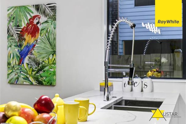 Looking for a modern home built in the ever so convenient Henderson? Look no further. - Photo 1