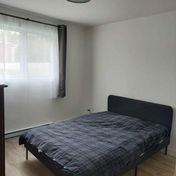 4 ½ Semi Meublé - Photo 1